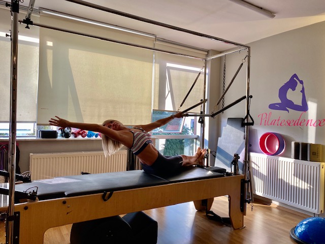 Reformer - Cadillac Pilates